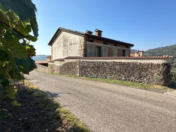 Villa in vendita a Montecchia di Crosara VR