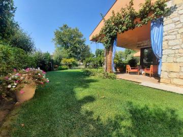 Villa in vendita a Montecchia di Crosara