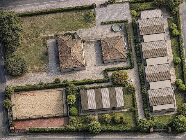 Villa in vendita a Montecchio Emilia RE