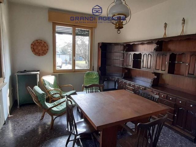 Villa in vendita a Montecchio Emilia RE