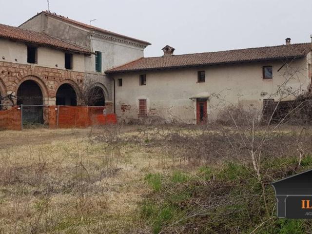 Villa in vendita a Montecchio Precalcino VI
