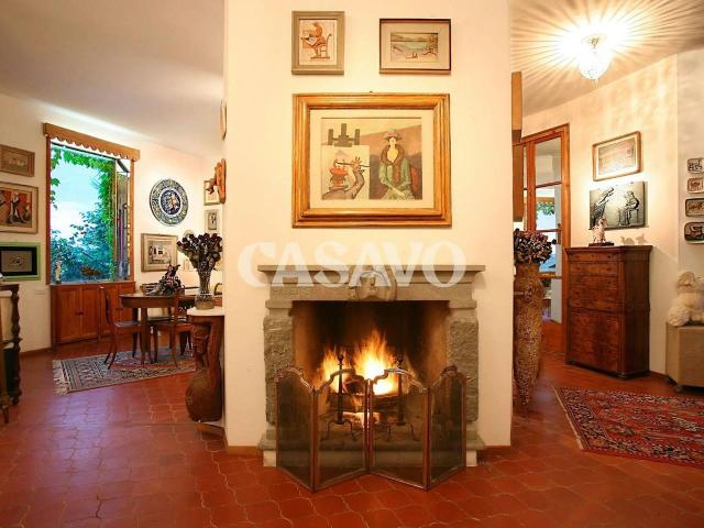 Villa in vendita a Montecalvo Versiggia