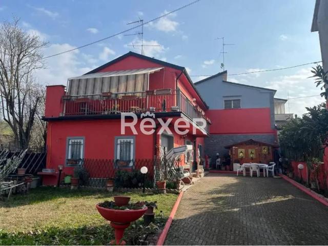 Villa in vendita a Montecalvo Versiggia PV