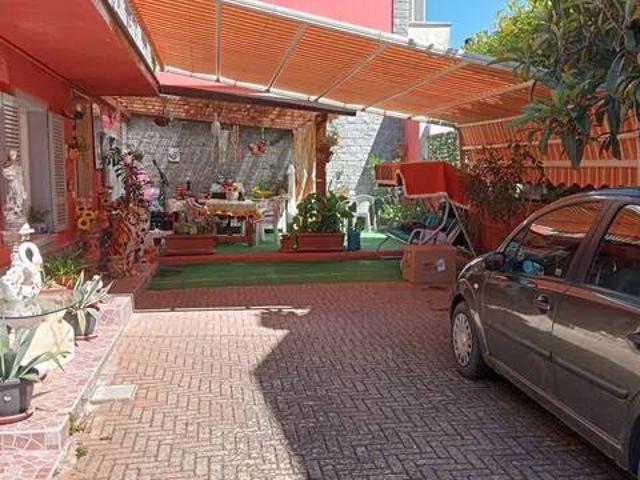Villa in vendita a Montecalvo Versiggia PV