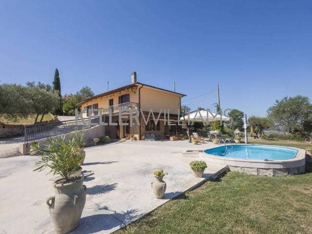 Villa in vendita a Montecalvo Irpino AV