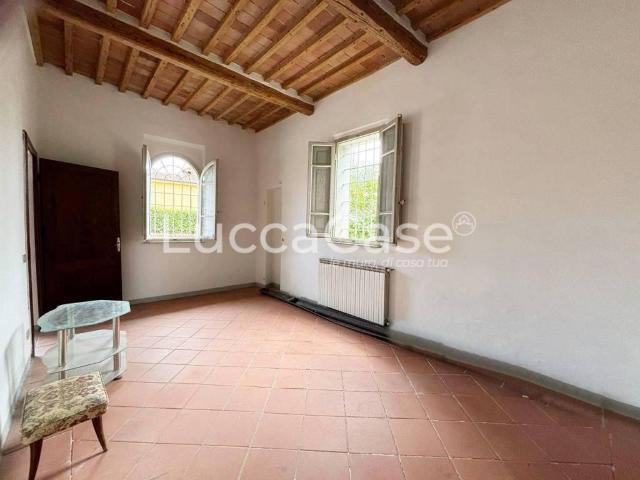 Villa in vendita a Montecarlo LU