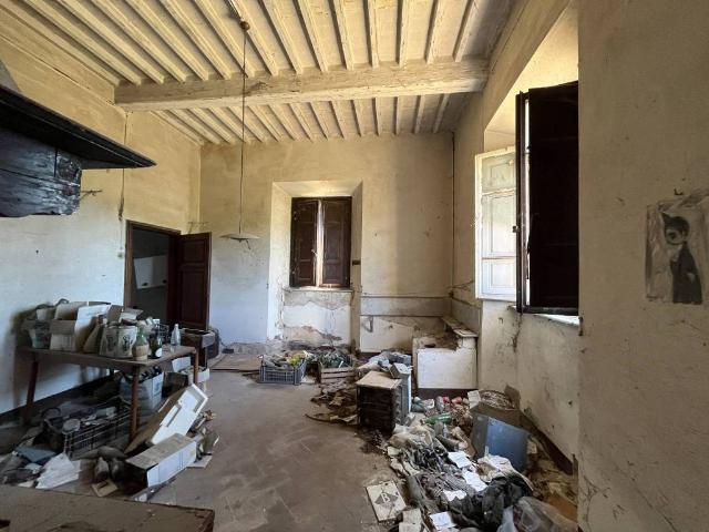 Villa in vendita a Montecarlo LU
