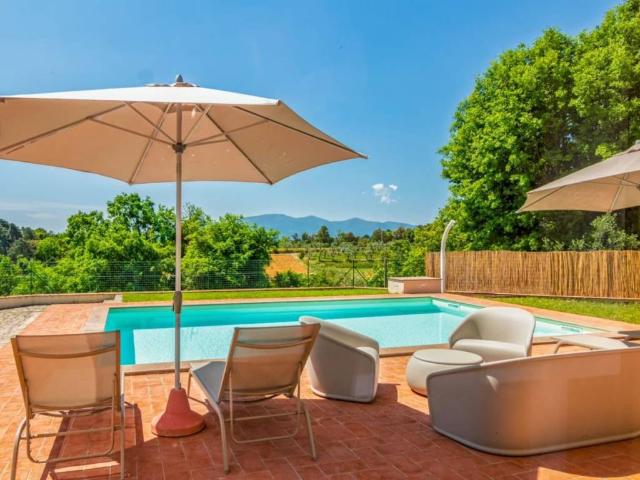 Villa in vendita a Montecarlo LU