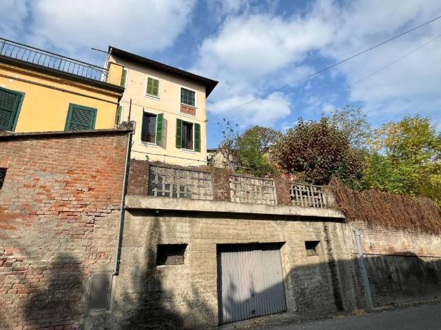 Casa indipendente in vendita a Montecastello AL