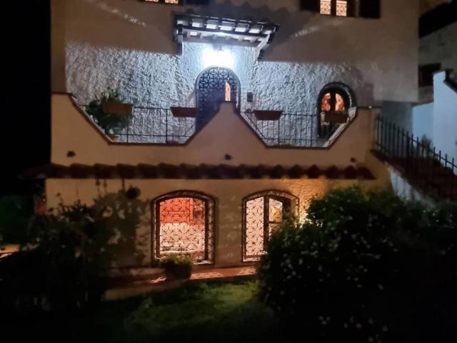 Villa in vendita a Montecatini Terme PT