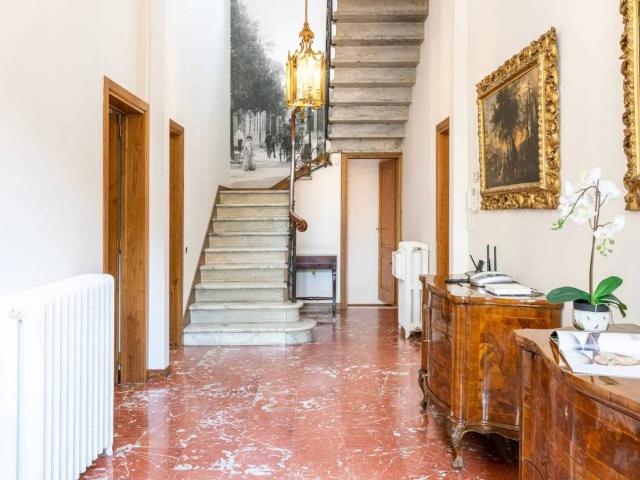 Villa in vendita a Montecatini Terme PT
