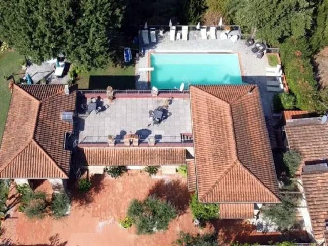 Villa in vendita a Montecatini Terme PT