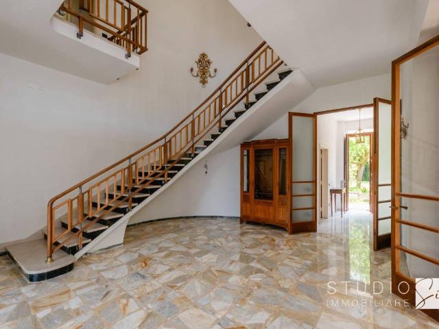 Villa in vendita a Montecatini Terme PT