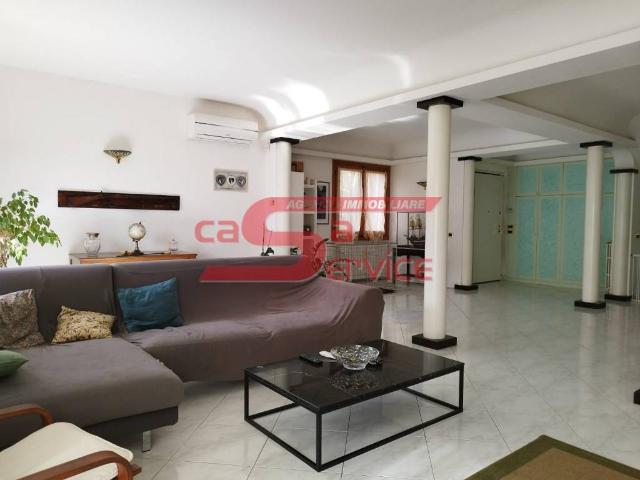 Villa in vendita a Montecatini Terme PT