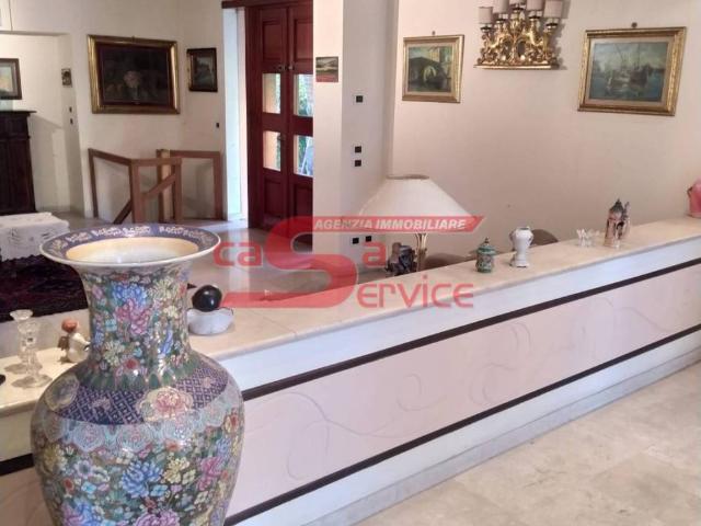 Villa in vendita a Montecatini Terme PT