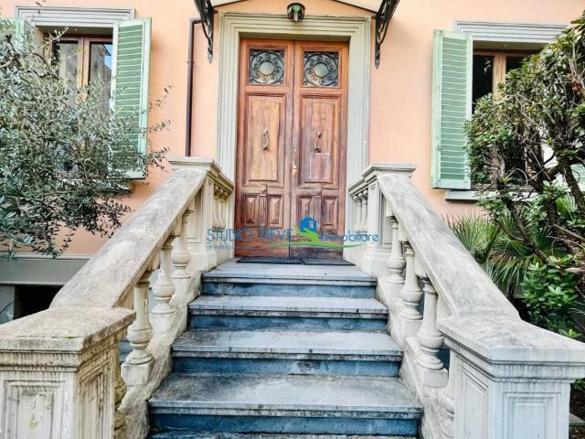 Villa in vendita a Montecatini Terme PT