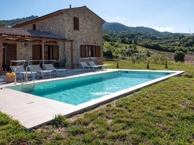 Villa in vendita a Montecatini Val di Cecina PI