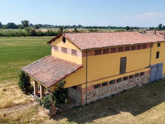 Villa in vendita a Montechiarugolo PR