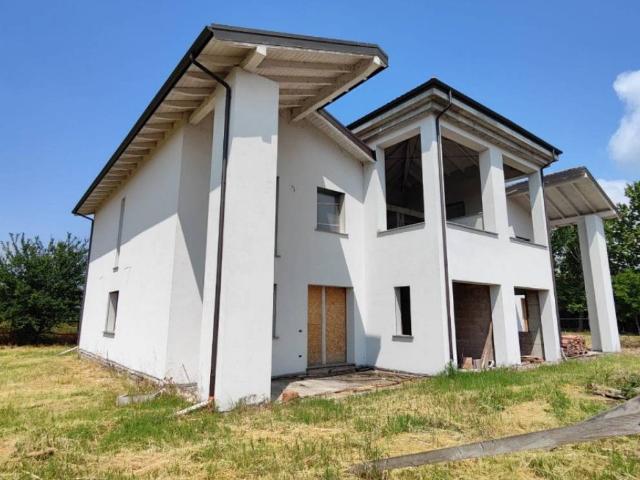 Villa in vendita a Montechiarugolo PR