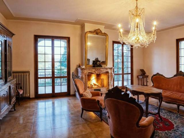 Villa in vendita a Montechiarugolo PR