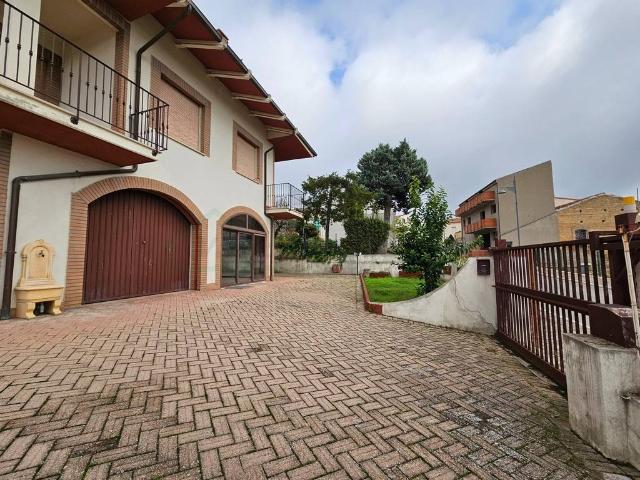 Villa in vendita a Montecilfone CB