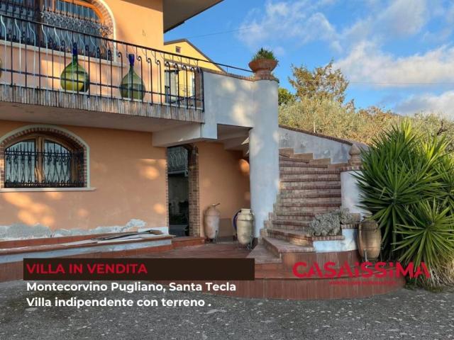 Villa in vendita a Montecorvino Pugliano SA