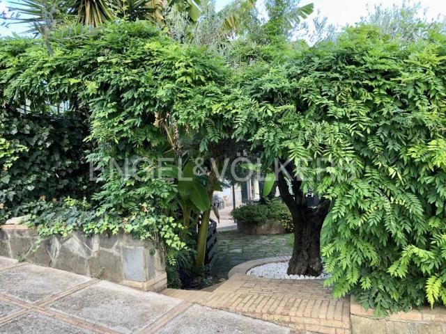 Villa in vendita a Montecorvino Pugliano SA
