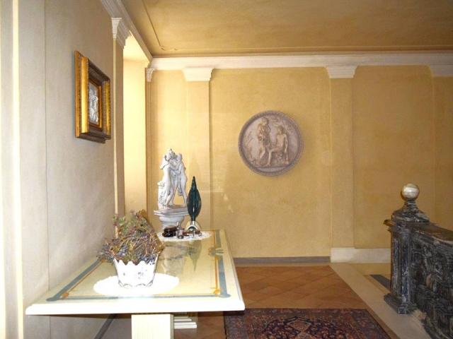 Villa in vendita a Montecosaro MC