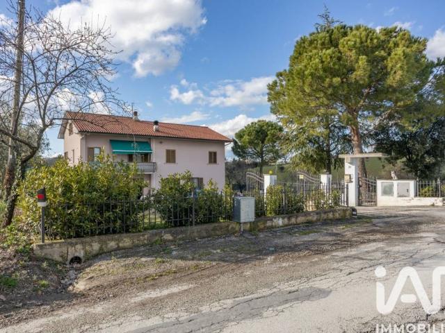 Casa indipendente in vendita a Montefano MC