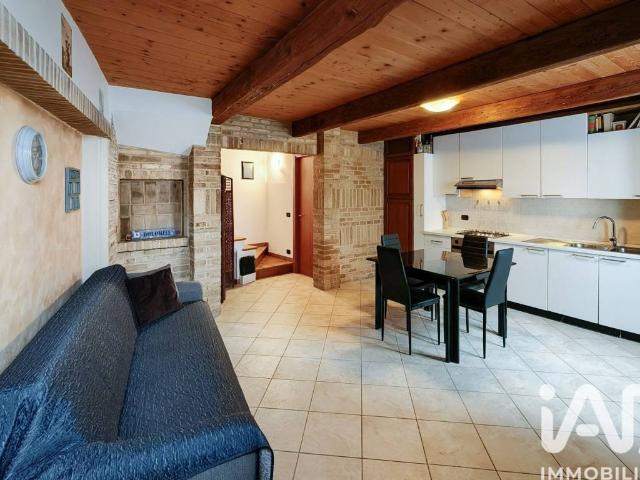 Casa indipendente in vendita a Montefano MC