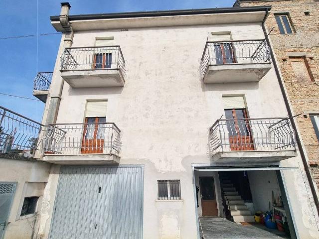 Villa in vendita a Montefiore dell'Aso AP