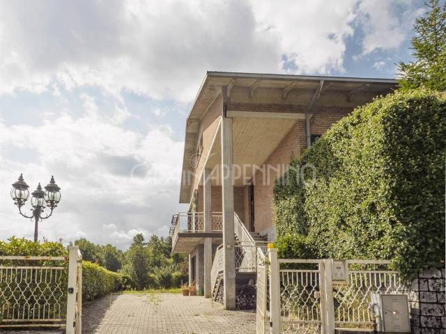 Villa in vendita a Montefiorino MO