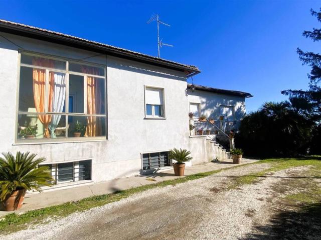 Villa in vendita a Montefiascone VT
