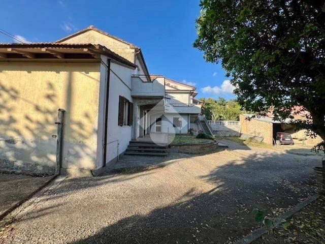 Villa in vendita a Montefiascone VT