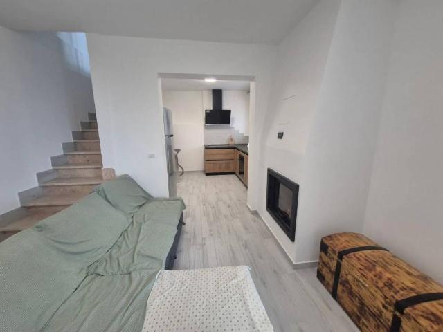 Casa indipendente in vendita a Montefortino FM