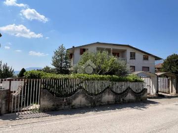 Villa in vendita a Montefredane AV