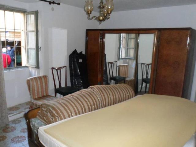 Villa in vendita a Montegrino Valtravaglia VA