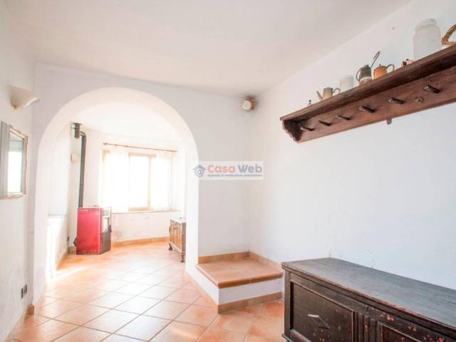 Villa in vendita a Montegrino Valtravaglia VA