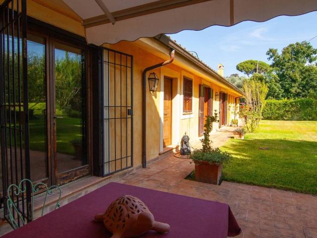 Villa in vendita a Montelibretti RM