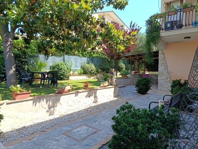Villa in vendita a Montelibretti RM