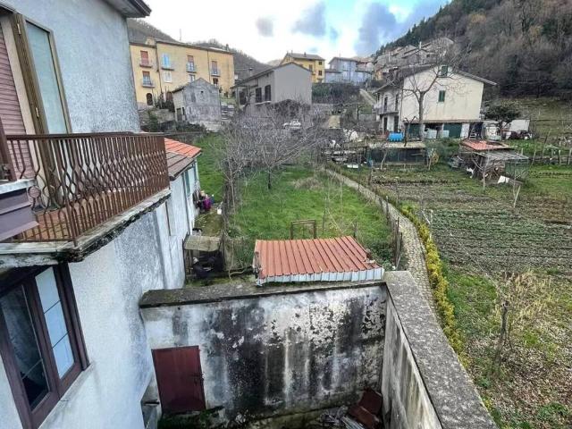 Villa in vendita a Montella AV