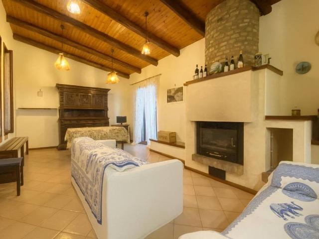Villa in vendita a Montelupo Albese CN
