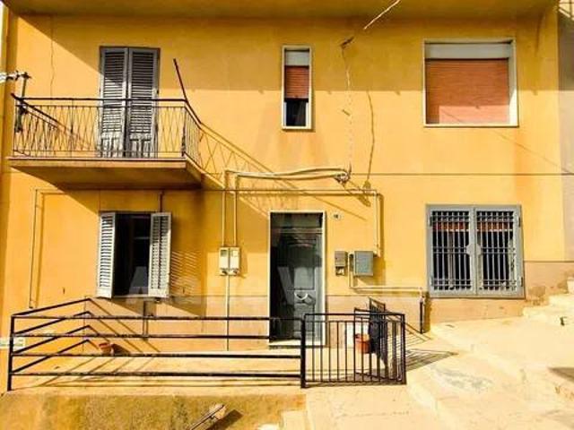 Villa in vendita a Montemaggiore Belsito PA