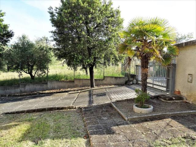 Villa in vendita a Montemarciano AN