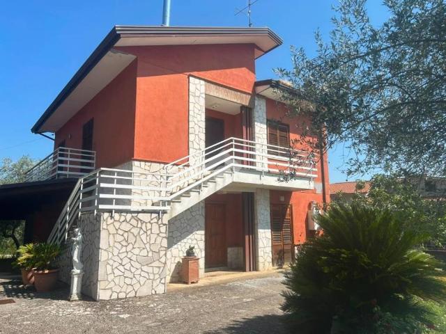 Villa in vendita a Montemiletto AV