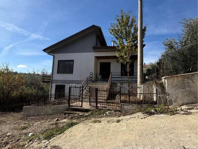 Villa in vendita a Montemiletto AV
