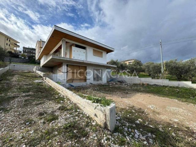 Villa in vendita a Montenero di Bisaccia CB