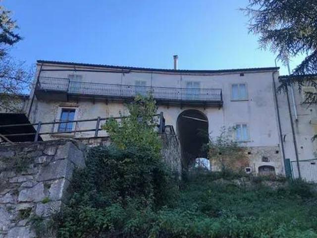 Villa in vendita a Montenero Val Cocchiara IS