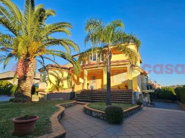 Villa in vendita a Montepaone