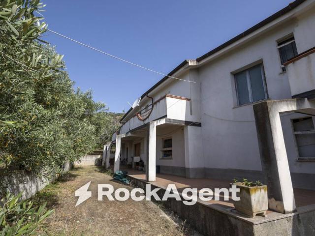 Villa in vendita a Montepaone CZ
